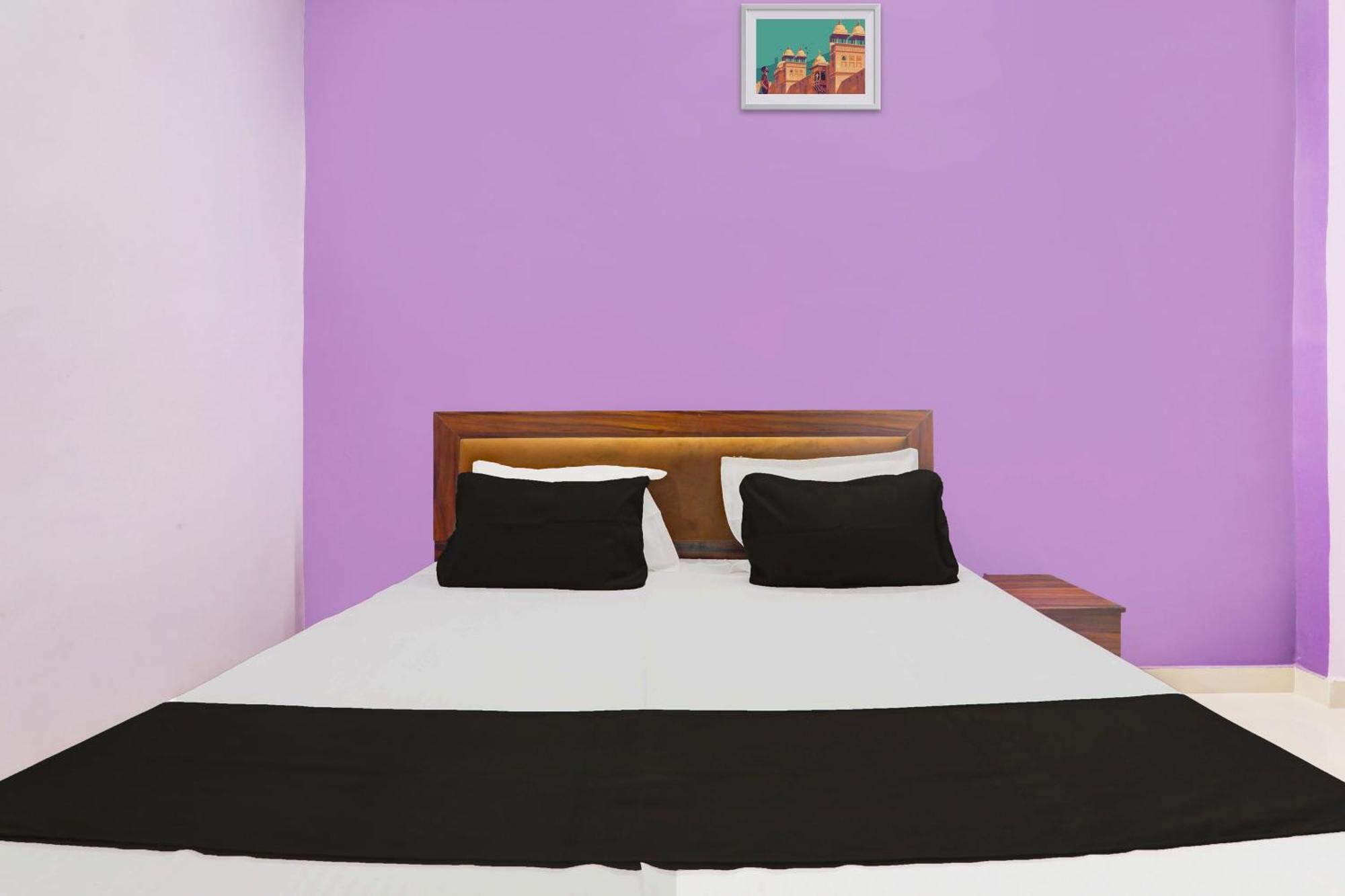Hotel O Mandakini Galaxy Hotel 칸푸르 외부 사진